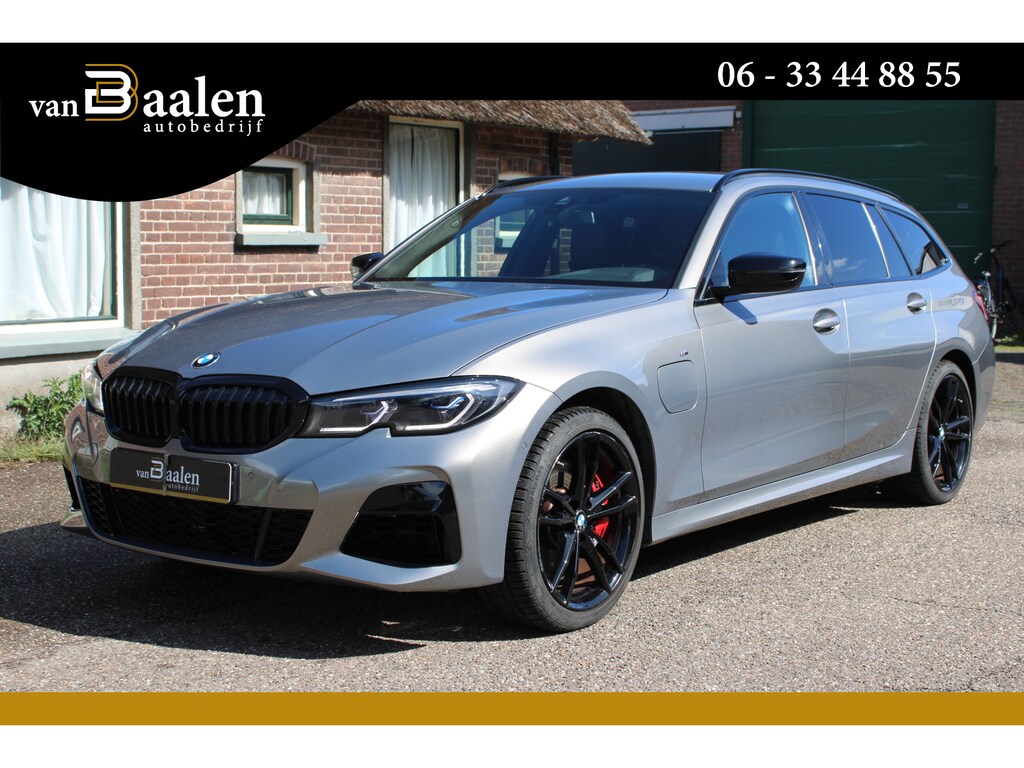 BMW 3-Serie Touring 330e xDrive High Executive M-SPORT NAVI LED VIRTUAL TH 84000KM!!!
