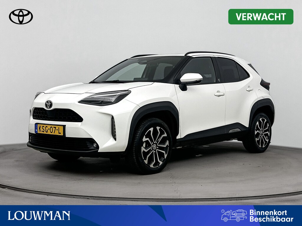 Toyota Yaris Cross 1.5 Hybrid 130 First Edition | Stuur-Stoelverwarming | 17" Lichtmetalen velgen |