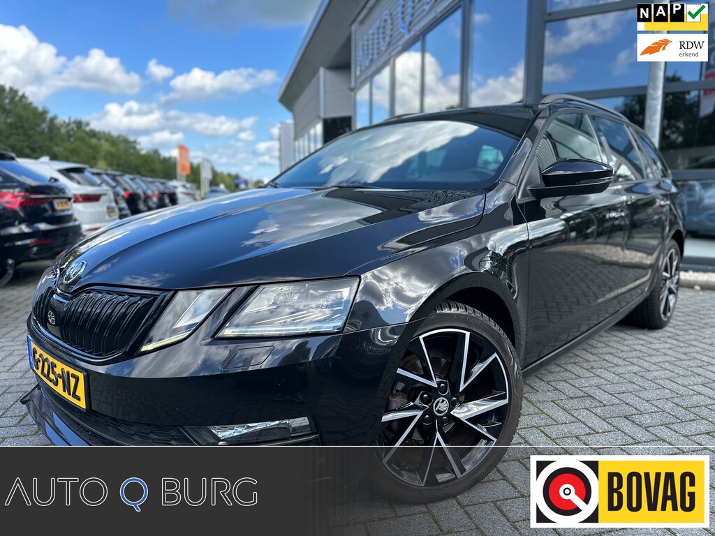 Skoda Octavia Combi 1.6 TDI Greentech Sport Business | DSG Automaat | Virtual | Navi| Carplay | LED | Climate | Stoelverw | PDC |