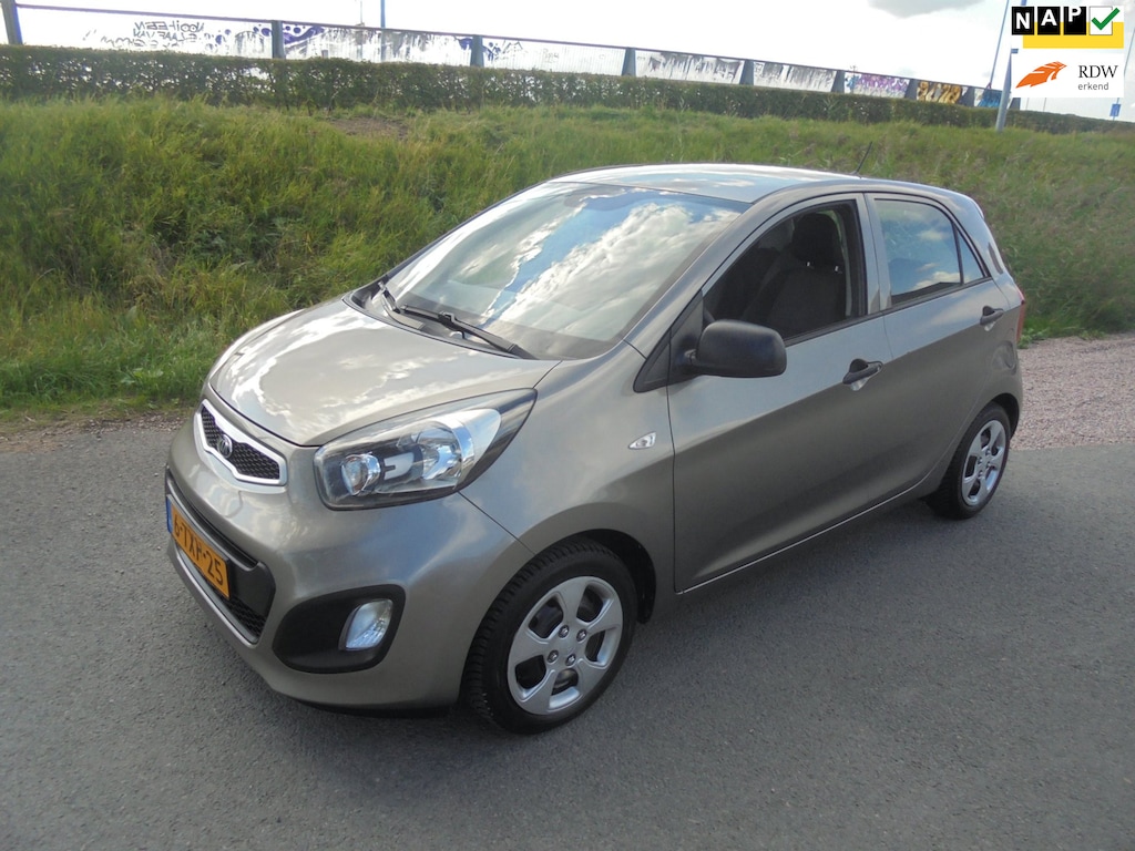 Kia Picanto Kia Picanto 1.0 benzine 5 deurs airco 80.000km eerste eigenaar