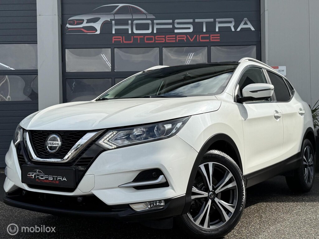 Nissan Qashqai 1.3 DIG-T N-Connecta Pano Trekhk 360-camera