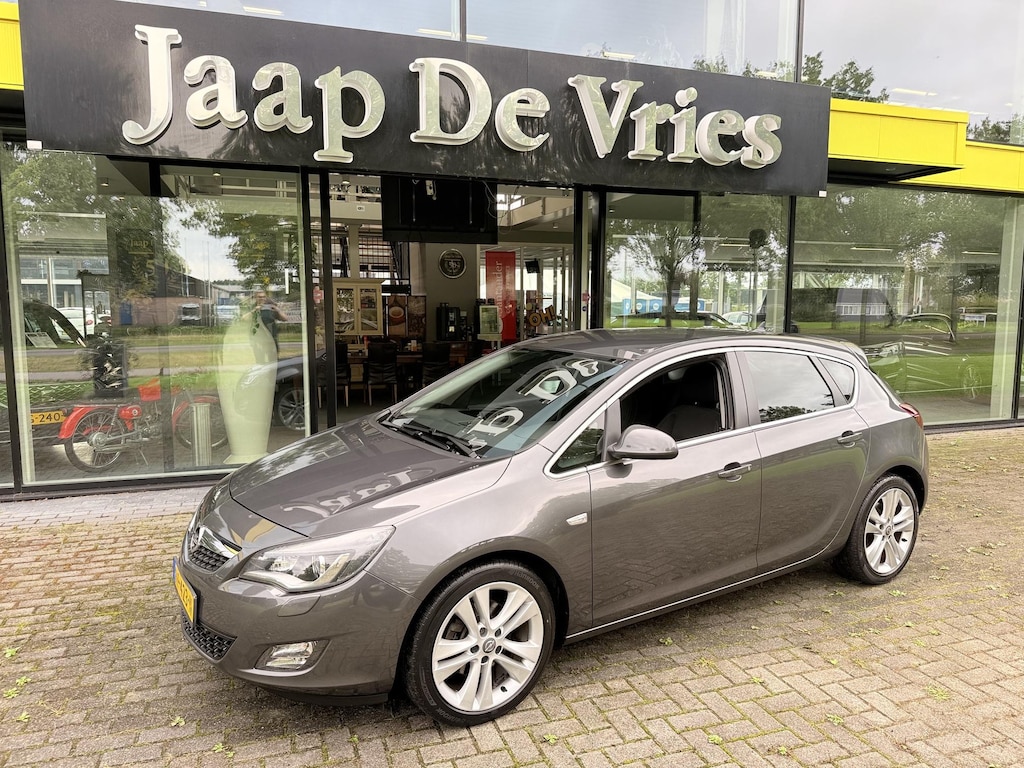 Opel Astra 1.6 Turbo Sport