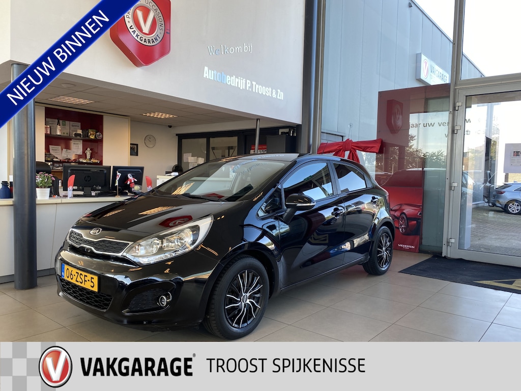 Kia Rio 1.2 CVVT Design Edition,Airco,Cruisecontrol,Bluetooth,Achteruitrijsensoren,Elektrischpakket,Aux IpodUsb Aansluiting,15 Inch Lmv