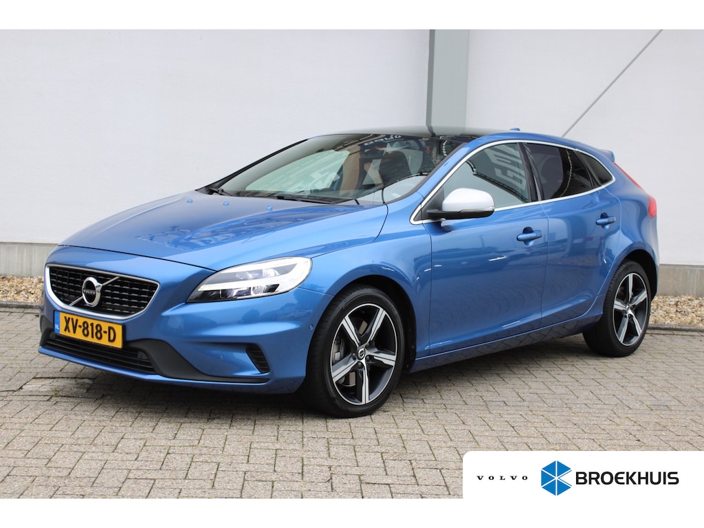 Volvo V40 1.5 T3 Polar+ Sport R-Design / Navigatie / Camera / Parkeersensoren / Harman-Kardon / Keyless / Panorama / Stoelverwarmd / Alcantara / LED