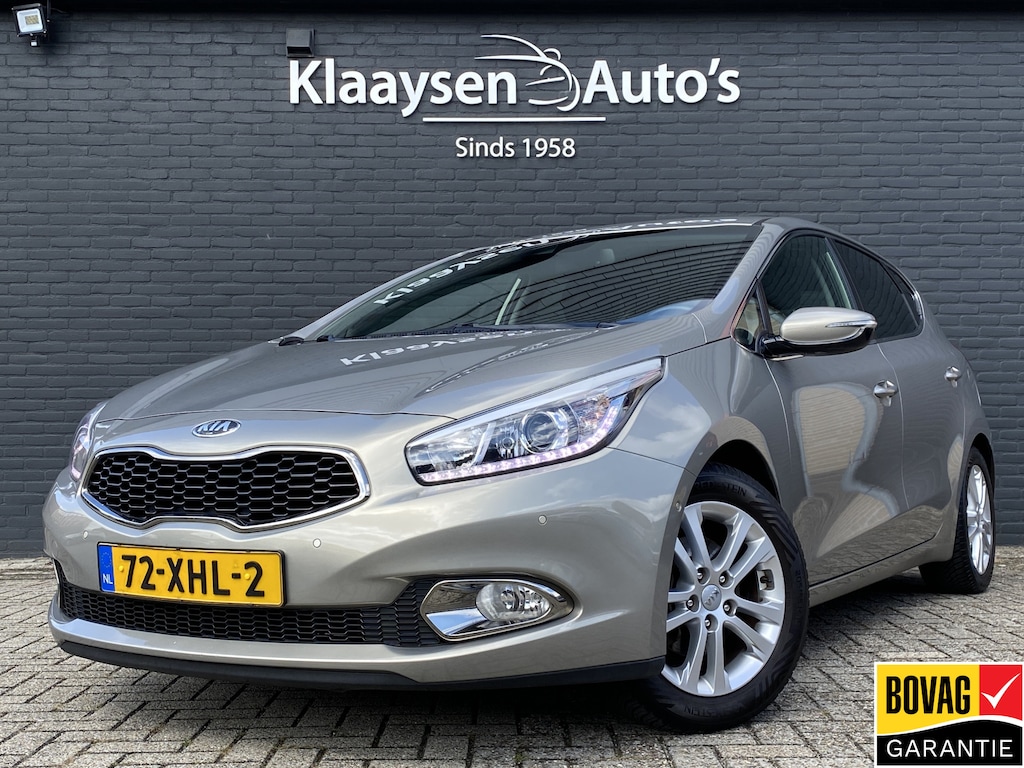 Kia Ceed Cee'd 1.6 GDI Super Pack 136 pk | navigatie | trekhaak | all season banden | keyless go | camera