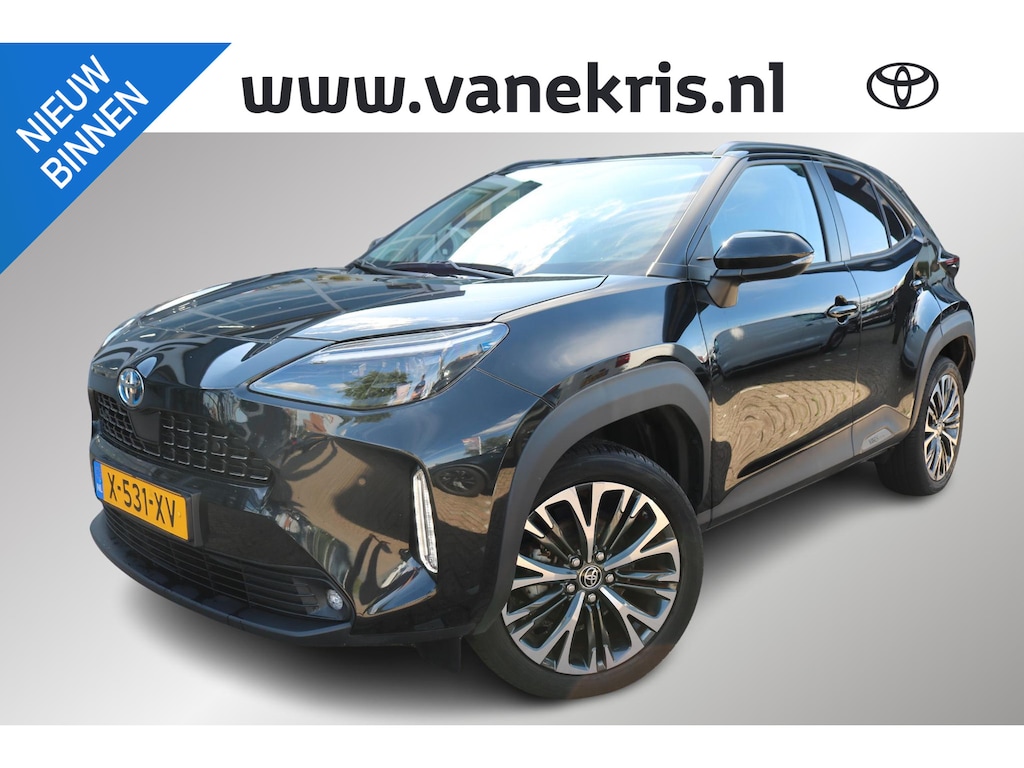 Toyota Yaris Cross 1.5 Hybrid Executive Head Up Display, Parkeersensoren voor,- en achterzijde,