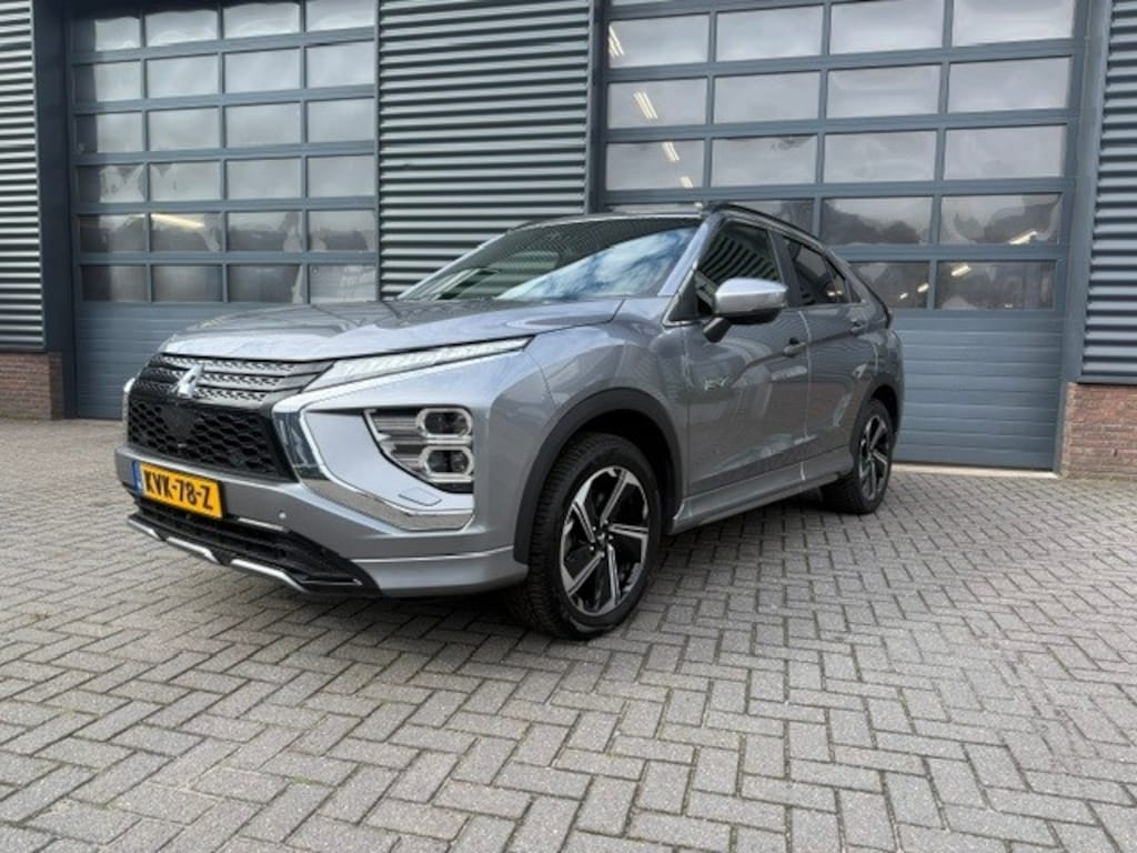 Mitsubishi Eclipse Cross 2.4 PHEV Executive Carplay Stoelverwarming 360gr.Camera
