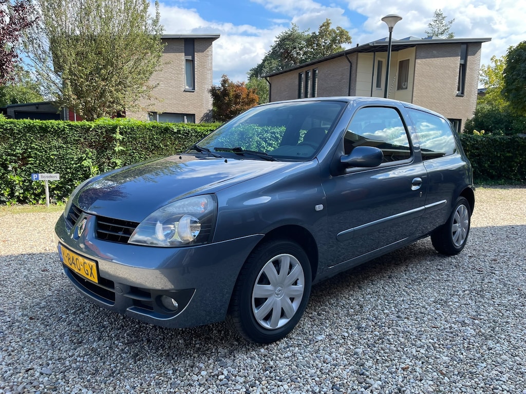 Renault Clio 1.2 Campus Accès loopt onregelmatig