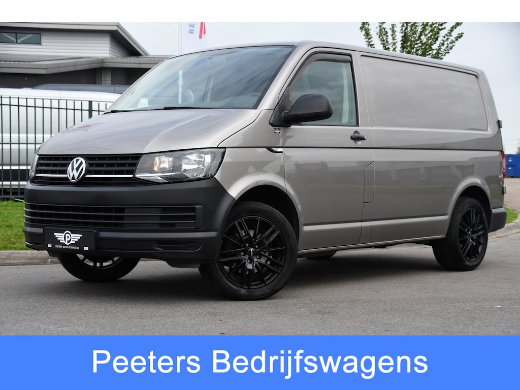 Volkswagen Transporter 2.0 TDI L1H1 PB Edition Camera, Airco, Trekhaak, Multimedia, 85pk, Radio, Uniek!
