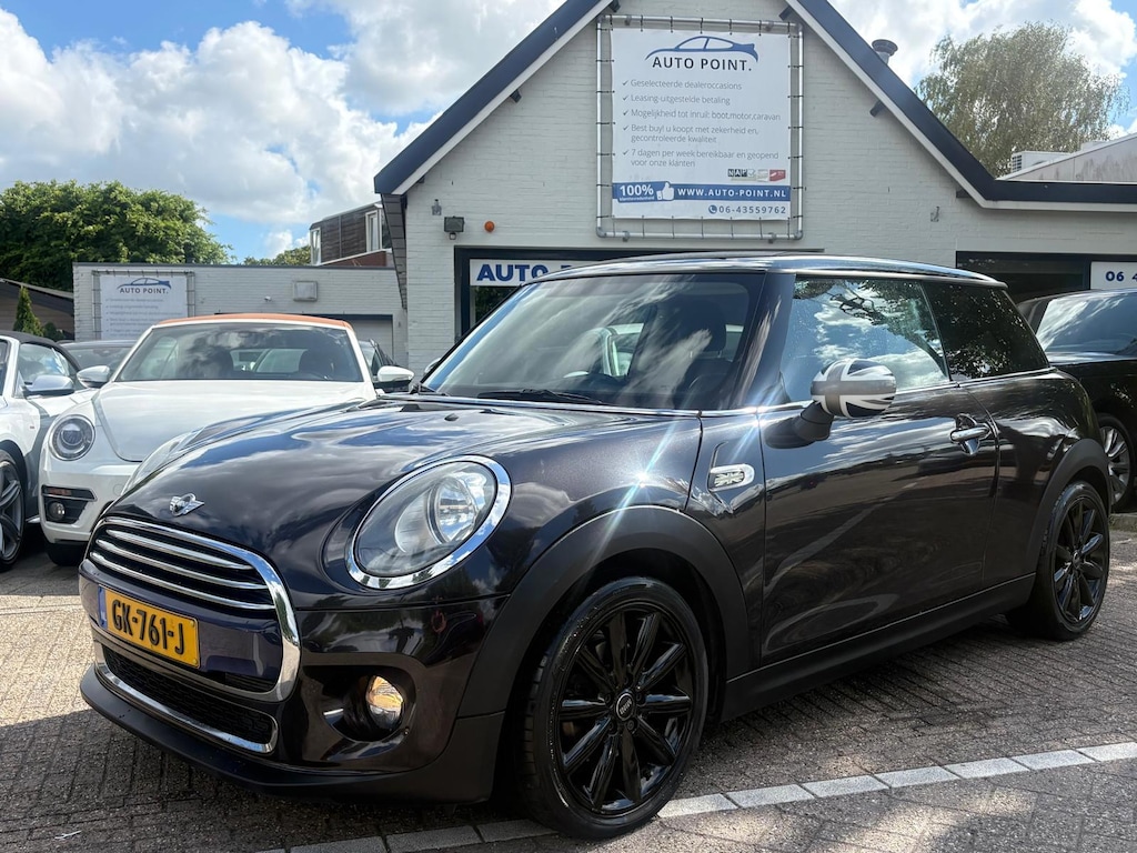 MINI Cooper 3-Deurs 1.5 BLACKPACK/AIRCO/NAVIGATIE/17INCH
