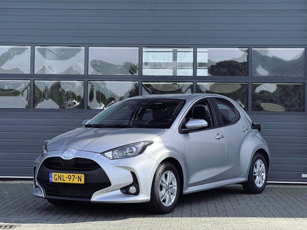 Toyota Yaris 1.5 HYBRID 115 ACTIVE I AUTOMAAT I APPLE CARPLAY I P-CAMERA I ADAPTIVE CRUISE CONTROL