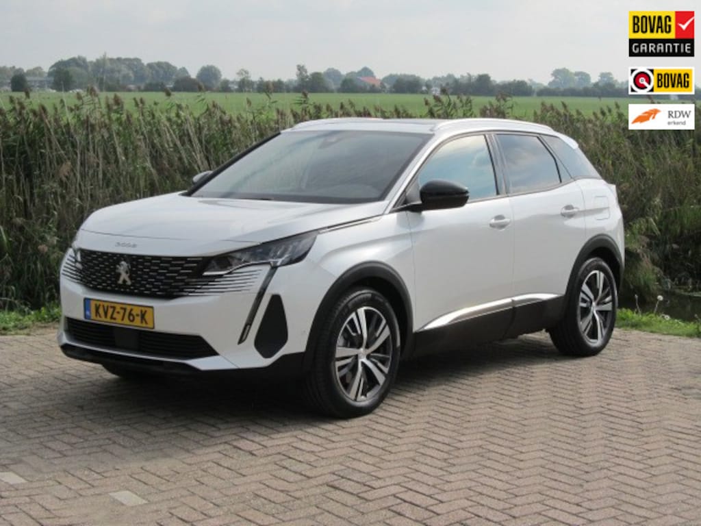 Peugeot 3008 1.6 HYbrid 225 Active Pack Business