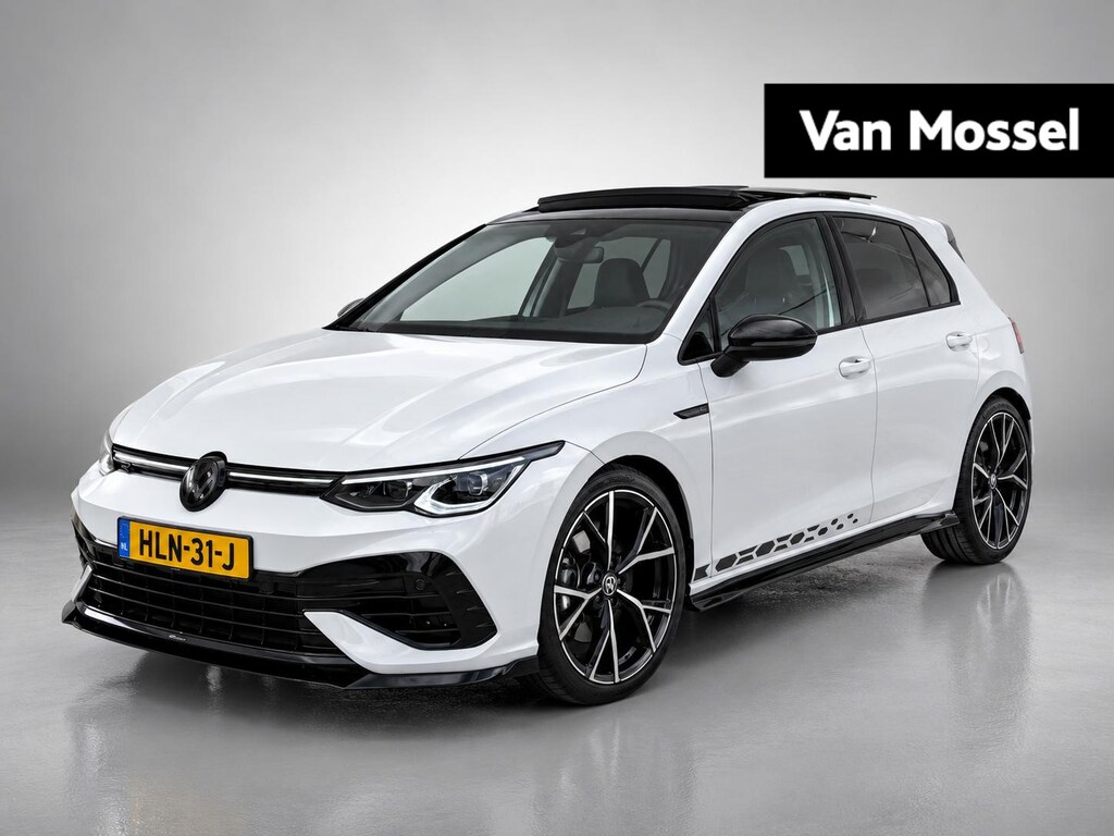 Volkswagen Golf 1.5 eTSI R-Line Business | Automaat | Panoramadak | 19 Inch Velgen | Black Style | Stoel/ Stuurverwarming | Achteruitrijcamera | Apple CarPlay/ Android Auto | Full-LED |