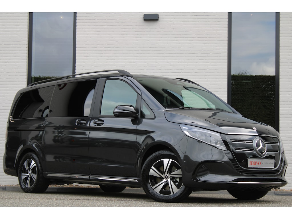 Mercedes-Benz EQV 300 L2 / AMG / Luchtvering / 200 KM!!! / 7-Persoons / Burmester / Vol Opties / NIEUW