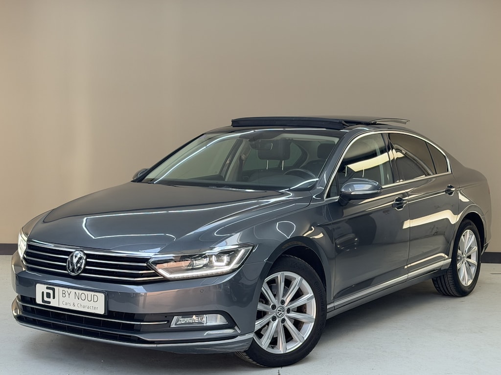 Volkswagen Passat 1.4 TSI ACT Highline, 150Pk, 2015, Panoramadak, Origineel Nederlands, Digitale tellers, Stoelverwarming, Climate control, Parkeersensoren, Camera, LED koplampen,