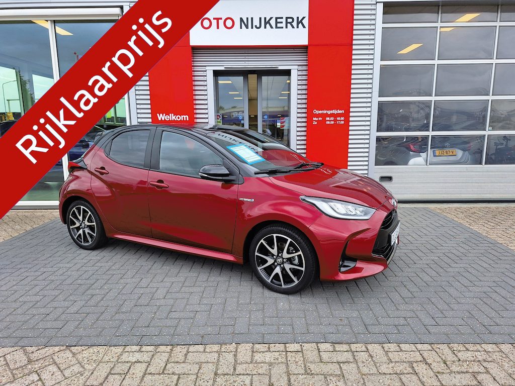 Toyota Yaris 1.5 Hybrid Style Bi-Tone Limited