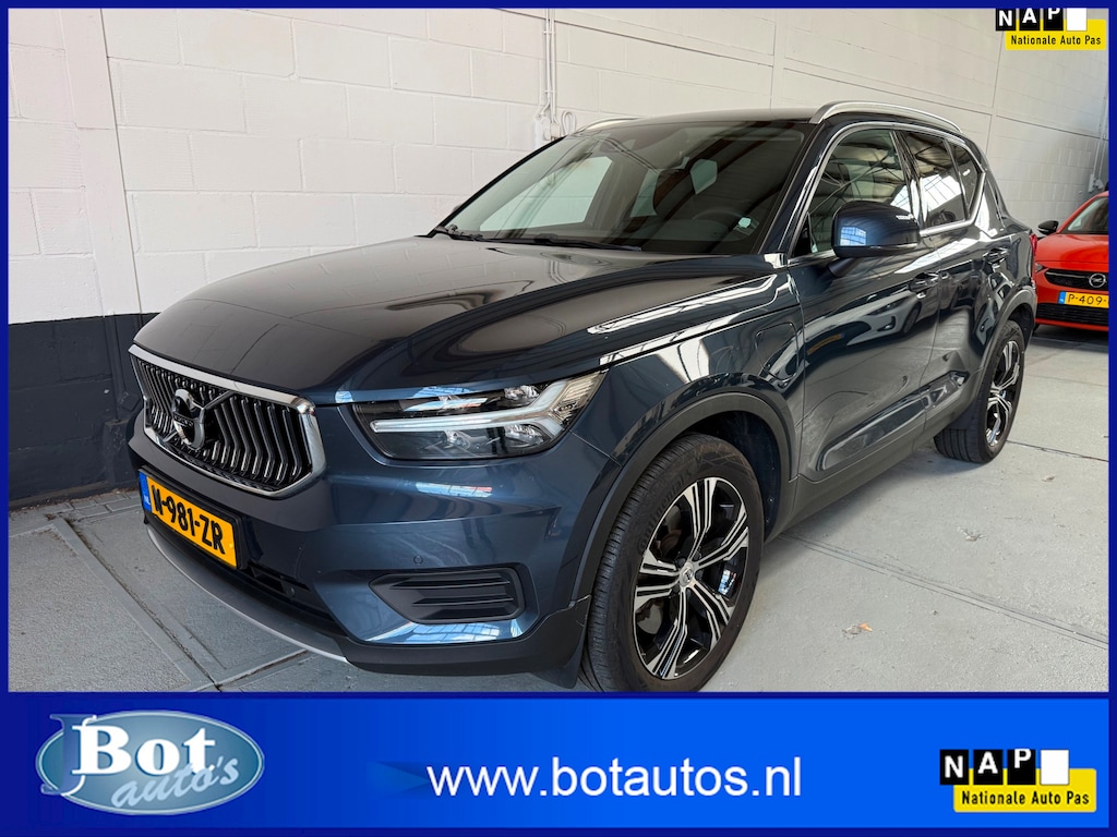Volvo XC40 1.5 T4 Recharge Inscription / 1E EIGENAAR / TREKHAAK / DEALER ONDERHOUDEN / LEDER INTERIEUR / NAVIGATIE / ECC / NL-AUTO