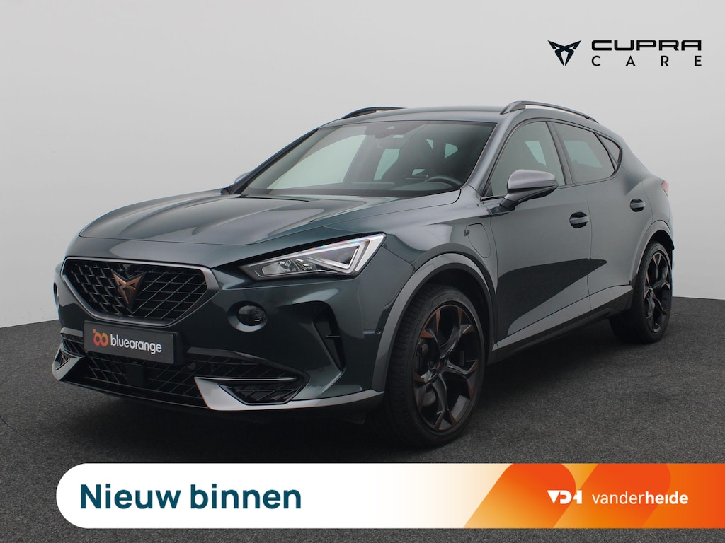 CUPRA Formentor 1.4 e-Hybrid VZ Peformance VZ 245PK DSG 360gr. Camera, 19" LM Velgen, Elektr. Achterklep, Memorystoel, Side Assist, Keyless, Stoel-Stuurverwarming