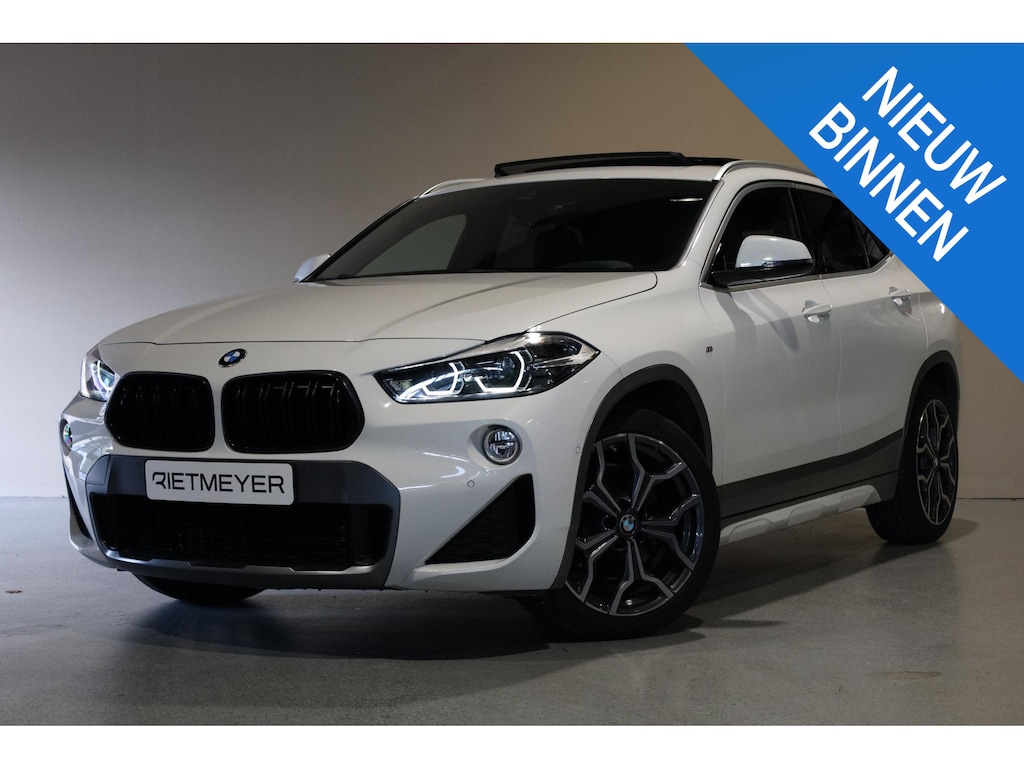 BMW X2 sDrive20i High Executive |Pano |Stoelverw.