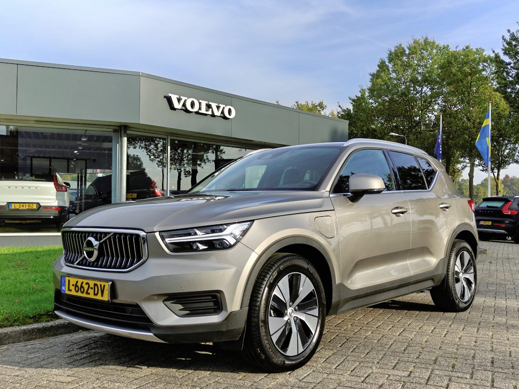 Volvo XC40 T4 211PK Recharge Inscription Expression | Trekhaak | BLIS | Carplay | Camera Achter | PDC V+A | ACC |