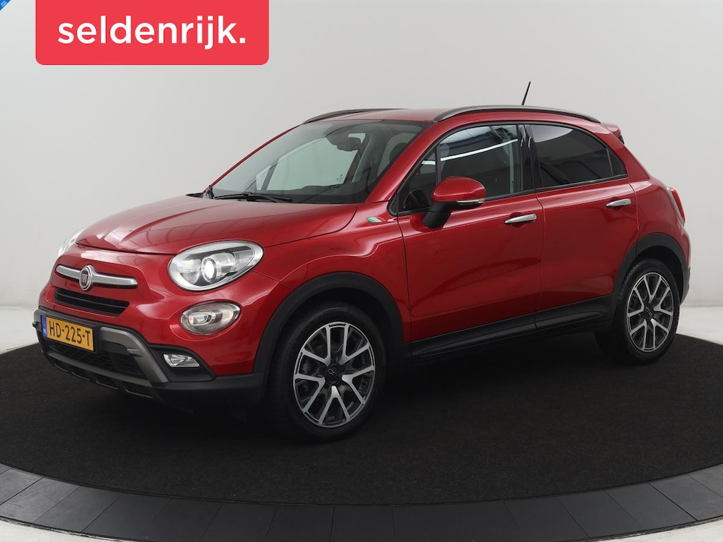 Fiat 500X 1.4 Turbo MultiAir Lounge | Leder | Trekhaak | Bluetooth | Climate control | Full LED | Cruise control | Park assist | Navigatie |