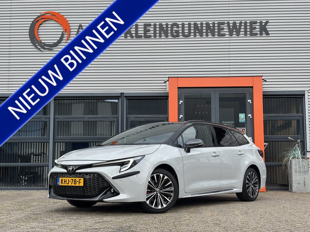 Toyota Corolla Touring Sports Hybrid 200 GR Sport / Applecarpplay/AndroidAuto / Camera / Sportstoelen / Stoel en stuurverwarming /