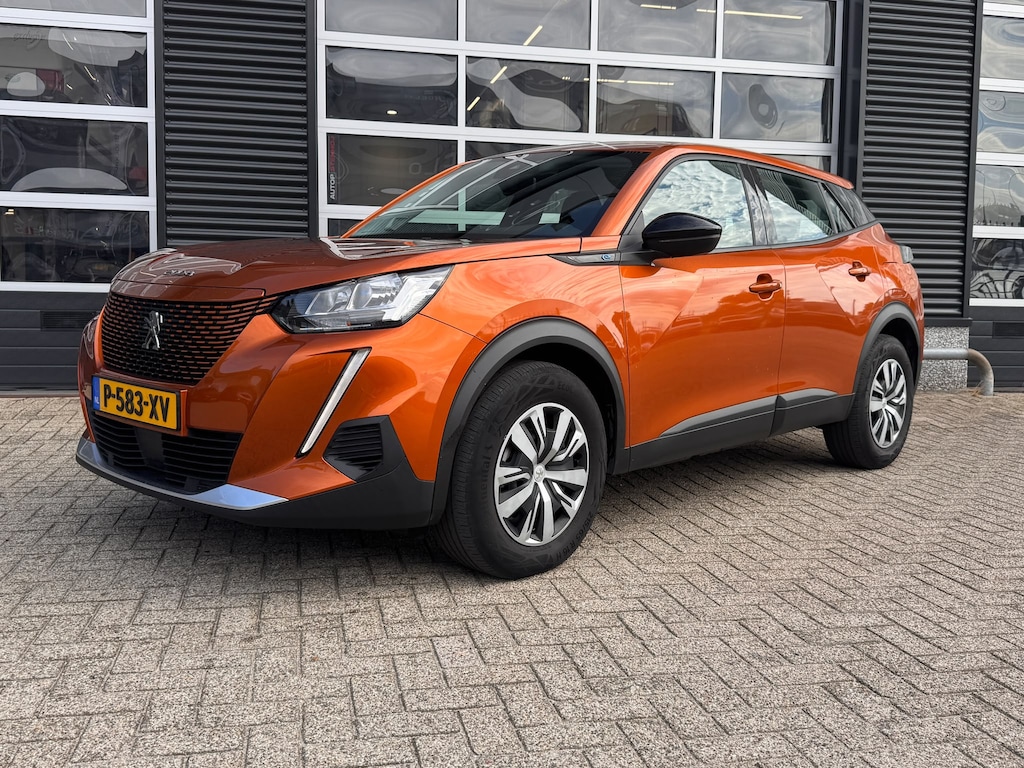 Peugeot e-2008 EV Active 50 kWh | Achteruitrijcamera | Airco (automatisch) | Apple Carplay/Android Auto|telefoonintegratie premium