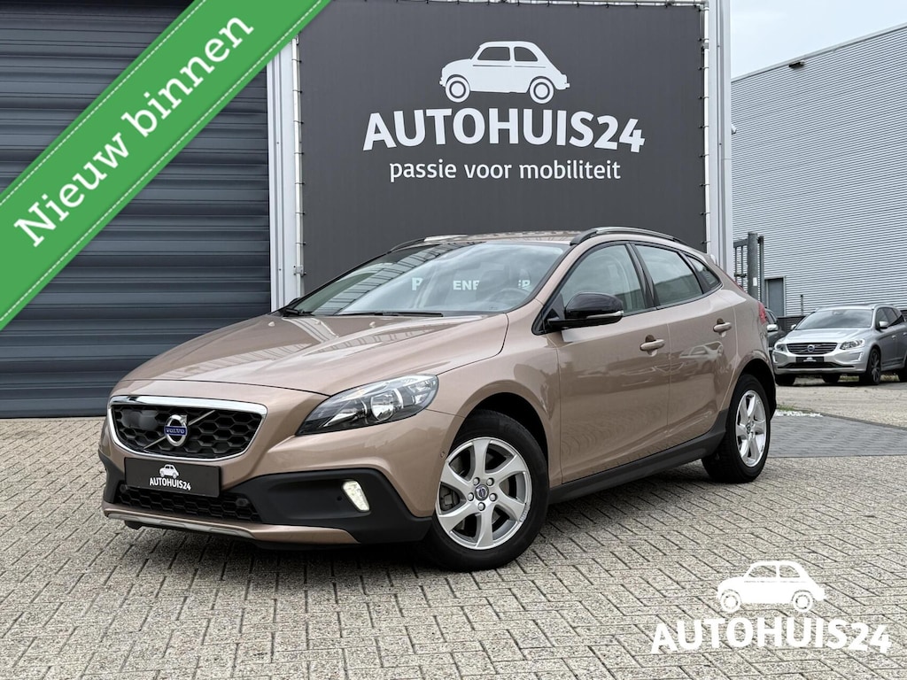 Volvo V40 Cross Country 1.5 T3 AUTOMAAT Momentum |ACC|Dealer Onderhouden|1-eigenaar!
