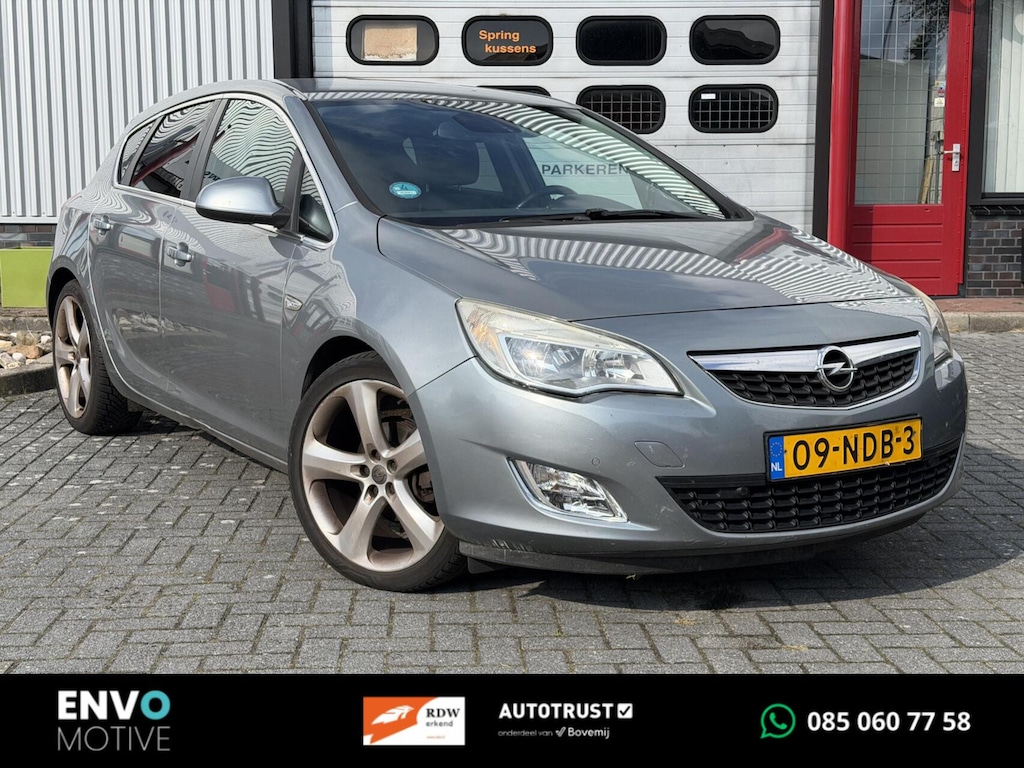 Opel Astra 1.6 Sport, leder interieur, stoelverwarming