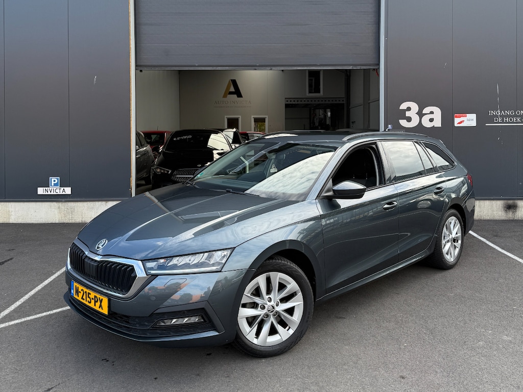 Skoda Octavia COMBI 1.5 TSI - First Edition