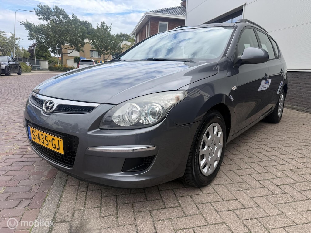 Hyundai i30 CW 1.4i Blue Dynamic