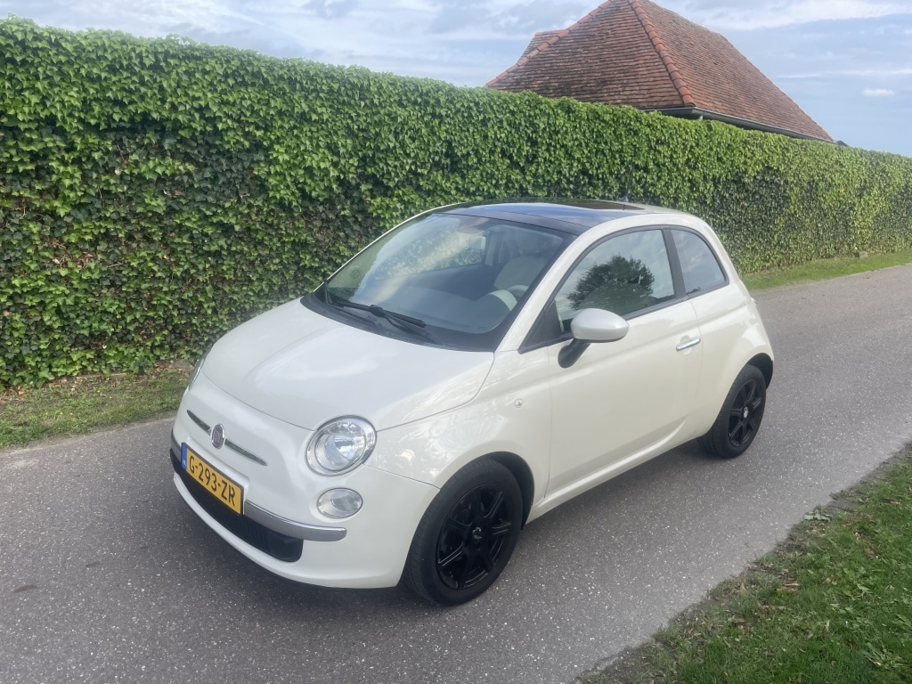 Fiat 500 automaat lounge parelmoer