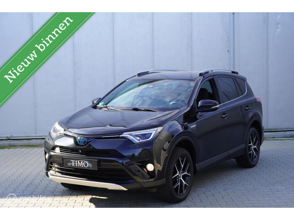 Toyota RAV4 2.5 Hybrid AWD Style 64.181 KM