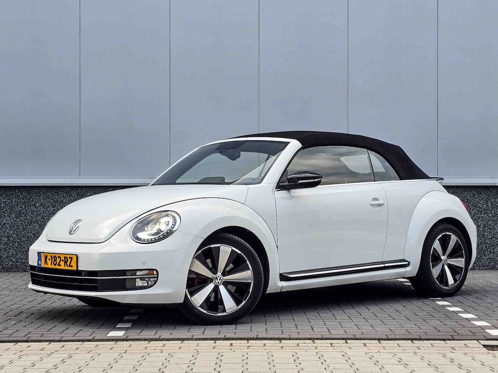 Volkswagen Beetle Cabriolet 2.0 TSI Sport | Leder | Fender Soundsytem | Cruise | Stoelverwarming | Climate Control | Lage km