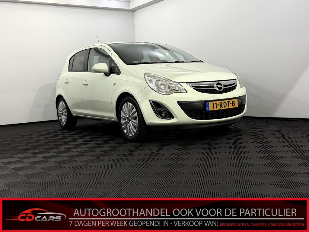 Opel Corsa 1.4-16V Edition Airco, Navi, Bluetooth, Lichtmetalen velgen, Radio