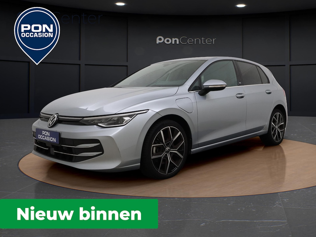 Volkswagen Golf 1.5 eHybrid 50 Edition | Camera | Side Assist | ACC | Stuur-/Stoelverwarming | Elek. Stoel | Carplay | 18'' |
