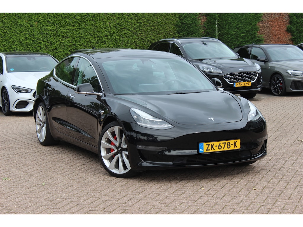 Tesla Model 3 Performance AWD 75 kWh / SoH 85,1% / Autopilot / Panoramadak / Camera / Leder / 20''' Leder / Premium Audio