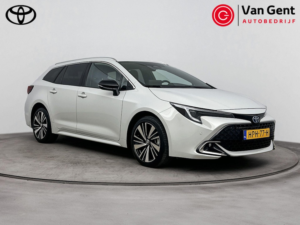 Toyota Corolla Touring Sports Hybrid 140 Dynamic | Apple Carplay / Android Auto | Stoelverwarming | Parkeersensoren voor/achter | Adaptive Cruise | Keyless | Clima | Camera | Full LED | 17 inch