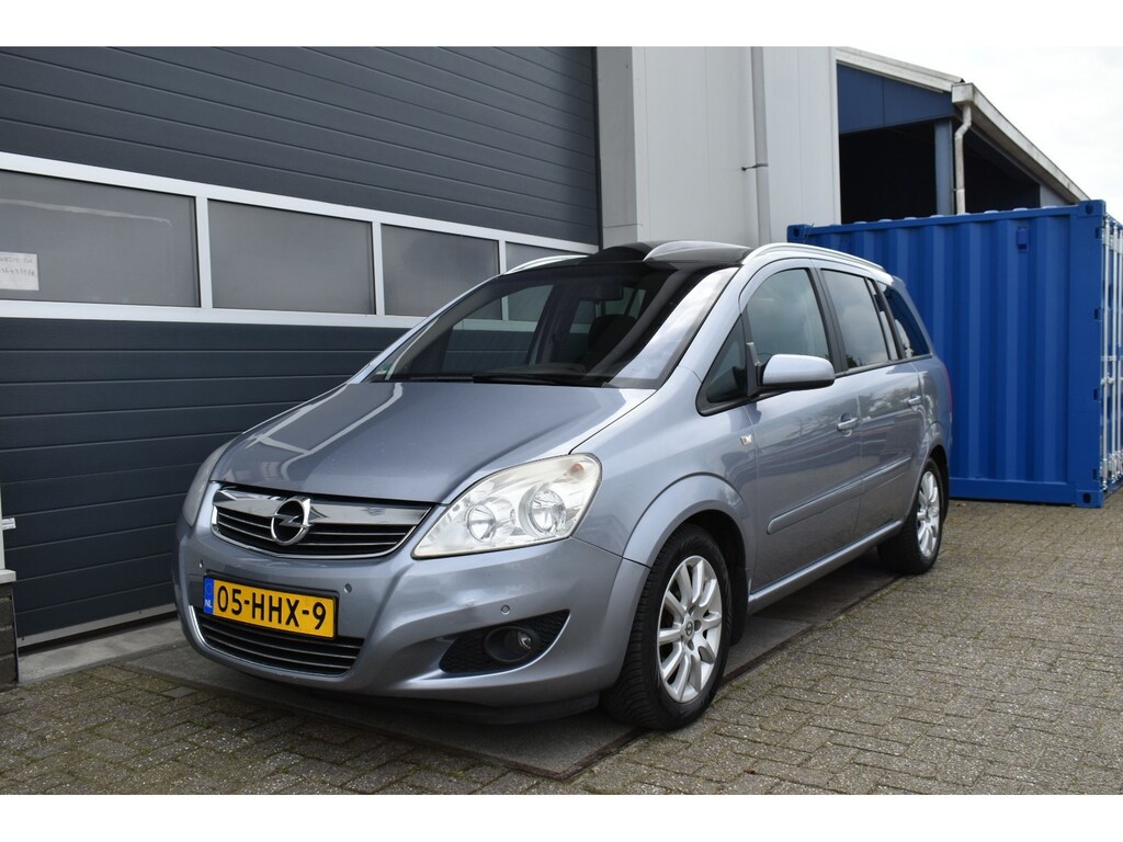 Opel Zafira 2.2 Temptation Automaat
