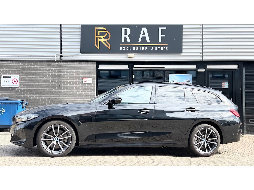 BMW 3-Serie Touring 320e,Automaat,Stoelverw.Telefoon lader,360 Camera.Leder.