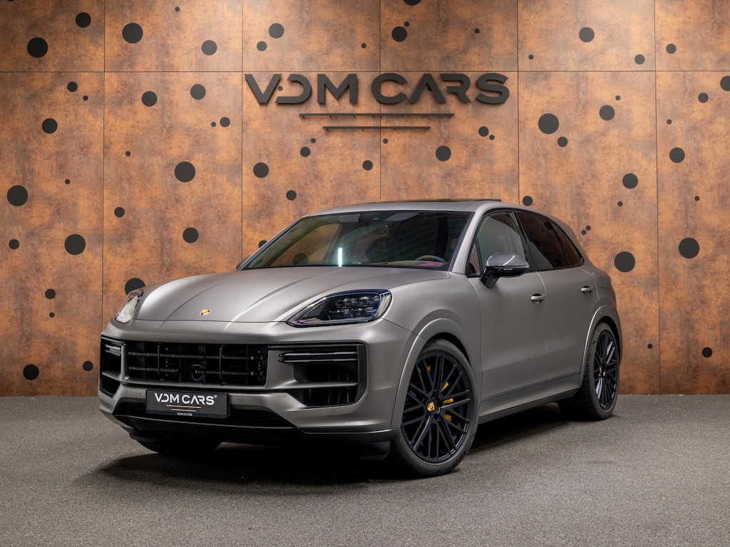 Porsche Cayenne 4.0 Turbo E-Hybrid | PCCB | Carbon | Burmester | Massage | PDCC | InnoDrive |