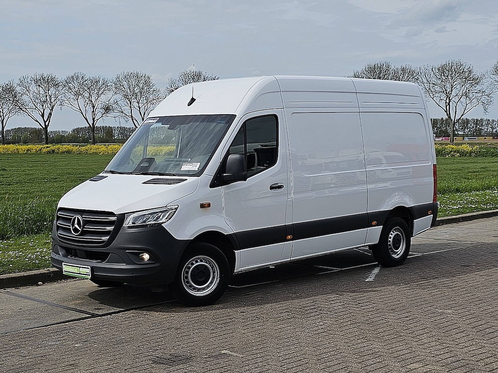Mercedes-Benz Sprinter 317 L2H2 RWD Mbux 10 LED Navi Automaat PDC Airco Camera BPM VRIJ Euro6 170 PK!
