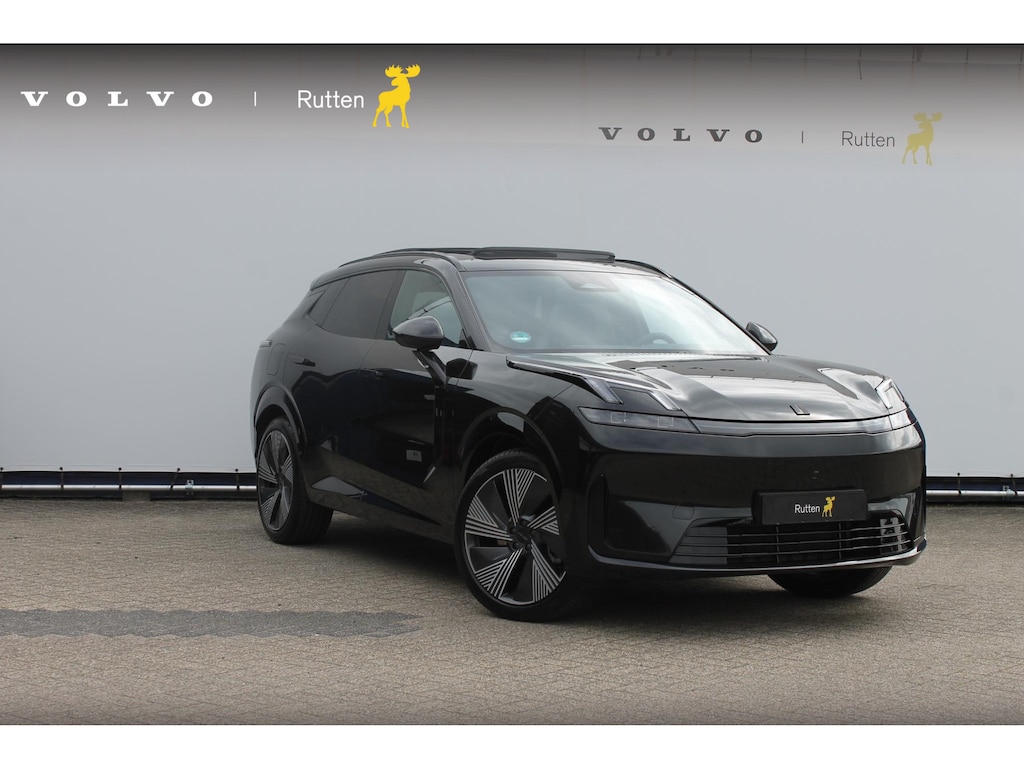Lynk & Co 08 350PK Automaat More / 200km elektrisch / Stoelventilatie / Massage / Adaptieve cruise control / Panoramadak / Stoelverwarming / Harman Kardon audio / Apple carplay / Parkeersensoren met 360 camera / Elektrische stoelen / BLIS