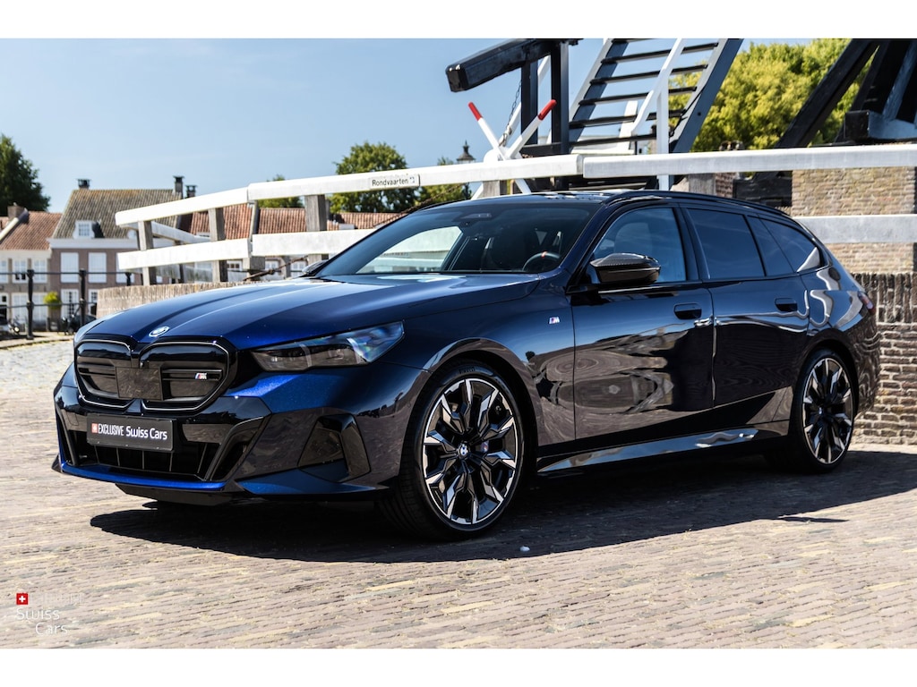 BMW i5 M60 Touring M60 xDrive|Full opt.|Garantie tot 10-07-2029|1e eig.|Pano|B&O|HUD|Comfort|