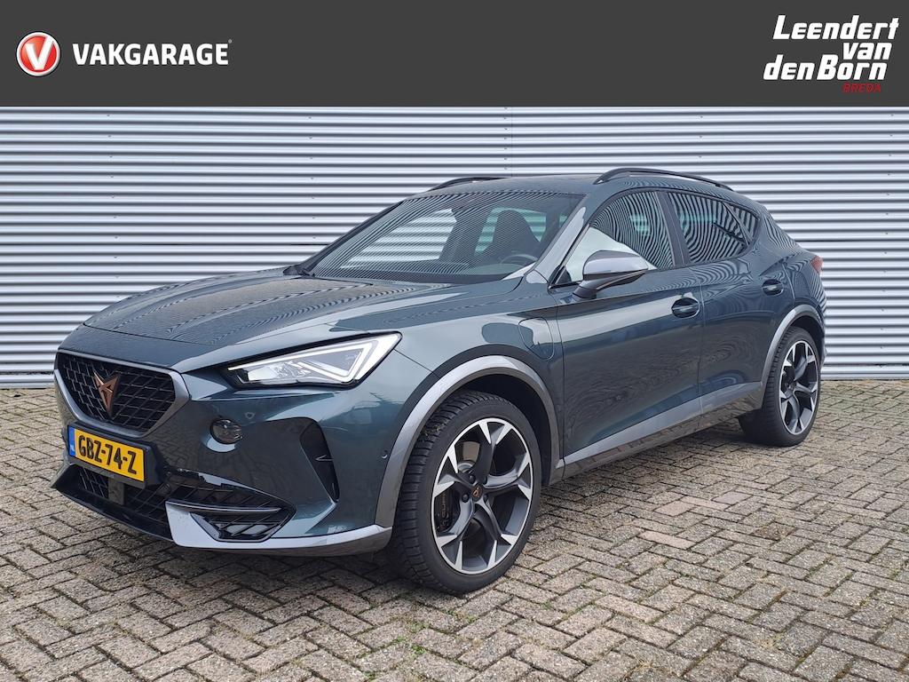 CUPRA Formentor 1.4 e-Hybrid VZ Copper Edition | Voorstoelen verwarmd | Automaat | ECC | Navi | Leer | Stuur verwarmd | Apple Carplay/Android Auto | Cruise control adaptief