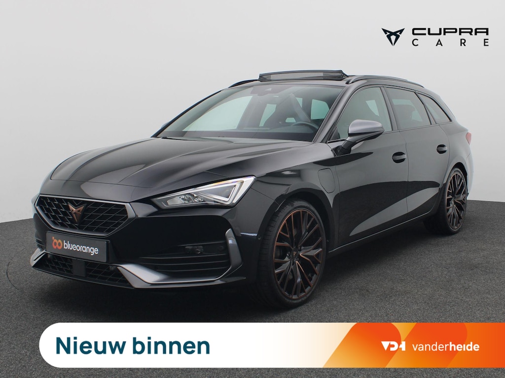 CUPRA Leon Sportstourer 1.4 e-Hybrid VZ Performance 245PK DSG SOH 94,13%, Panoramadak, Keyless, 19", Side Assist, Stoel-Stuurverwarming, Achteruitrijcamera, Navi