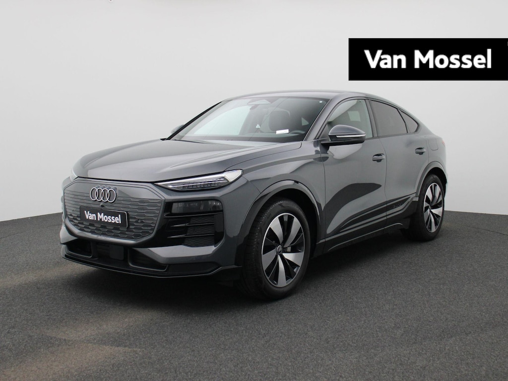 Audi Q6 e-tron edition performance 100 kWh | Adaptive cruise control | 360 graden camera | Dodehoekdetectie | Geheugen best.stoel | Stuurverwarming | MMI-bijrijdersscherm | Matrix-functie | Warmtepomp | Audi sound system