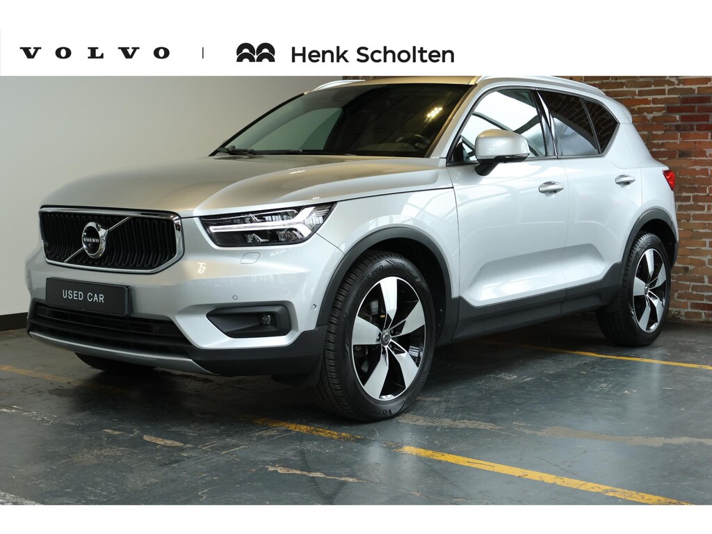 Volvo XC40 T5 AWD Intro Edition | Semi Electrische-wegklapbare trekhaak | 360° Parkeercamera | | Harman Kardon Premium Audio | Panoramadak | Lederen bekleding | Adaptieve Cruise Control | Dodehoekdetectie | Volvo on Call | Parkeerverwarming | Parkeersensoren voor + achter