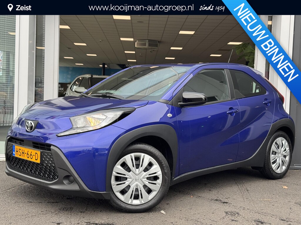 Toyota Aygo X 1.0 VVT-i MT Play | Cruise Control | Achteruitrijcamera | Airco