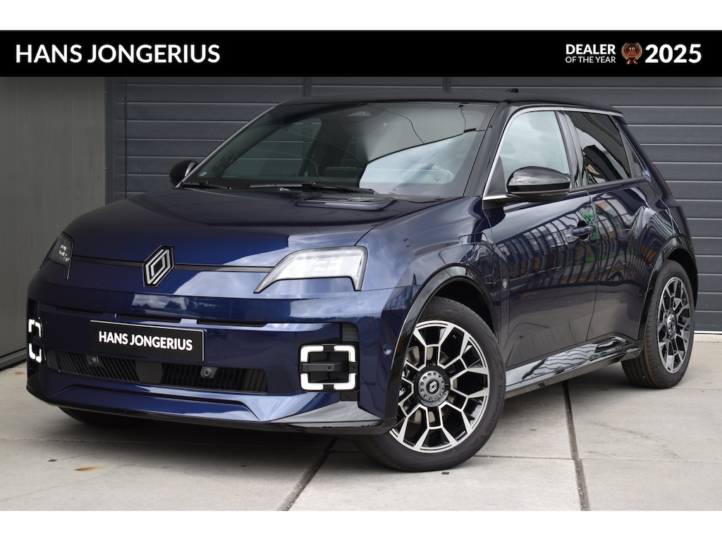 Renault R5 Roland-Garros | Achteruitrijcamera | Dakstriping noir satin met grafisch effect | Elektrisch verwarmbare voorstoelen